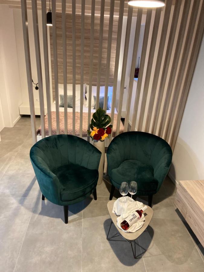 Apartments Hidden Paradise 罗维尼 外观 照片